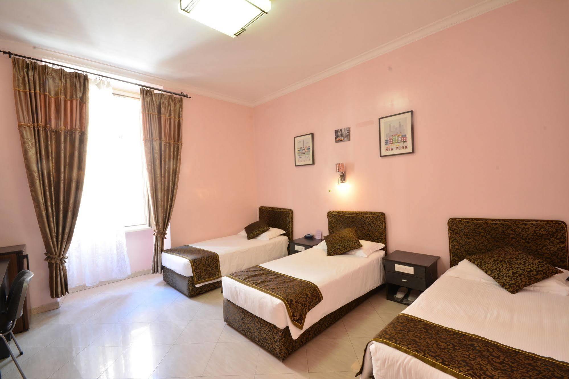 G.na Hotel 2*