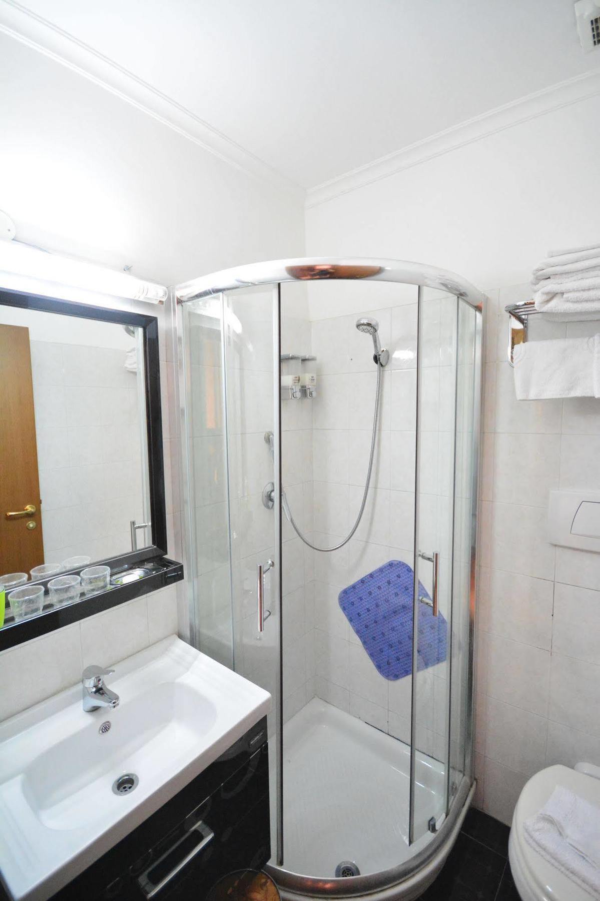 G.na Hotel
